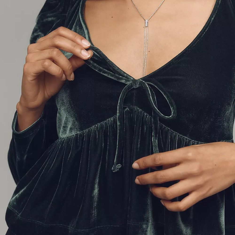 NWT Anthropologie Dark Green Maeve Velvet Babydoll top size XS.